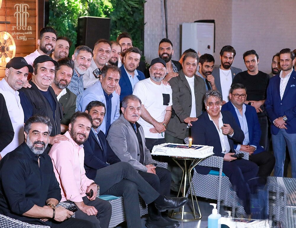 بازیگران و خوانندگان پا به توپ چه کسانی هستند؟ | ستارگان هنر ایران ۱۰ ساله شد