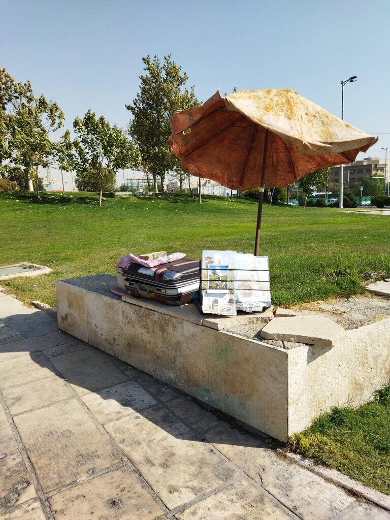 عکاسان قدیمی برج آزادی، را دریباید! | اینجا، عکاسی، «هویت» است