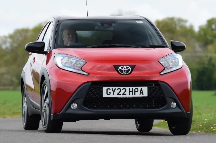 شهر زیر پای آیگو ایکس | تصاویر و مشخصات جدیدترین خودروی شهری تویوتا