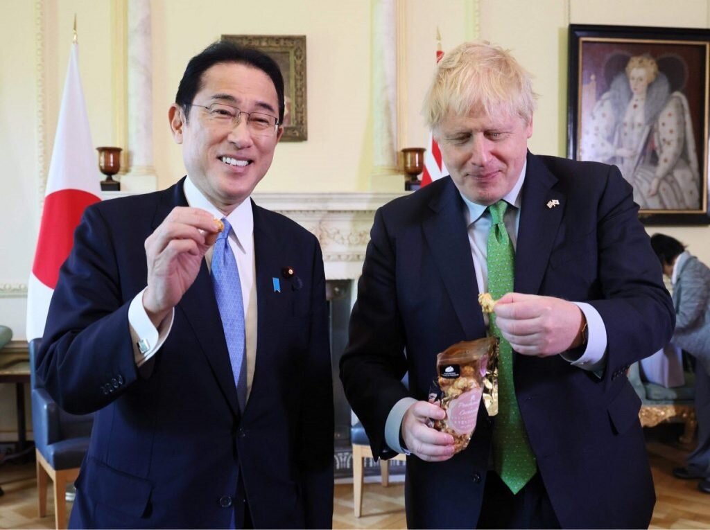 عکس | گاف آقای بوریس جانسون | پیشگویی دیگری از کارتون جنجالی سیمپسونها محقق شد