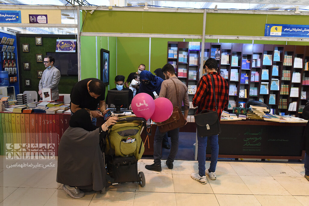 نمایشگاهی‌با فروش‌کمتر  | نگاهی به آمارهای فروش سی‌وسومین نمایشگاه کتاب تهران
