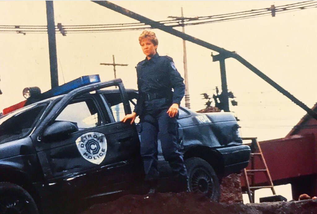 وقتی بازیگر را از روی چانهاش انتخاب میکنند | واقعیتهایی درباره فیلم محبوب و قدیمی پلیس آهنی که نمیدانید