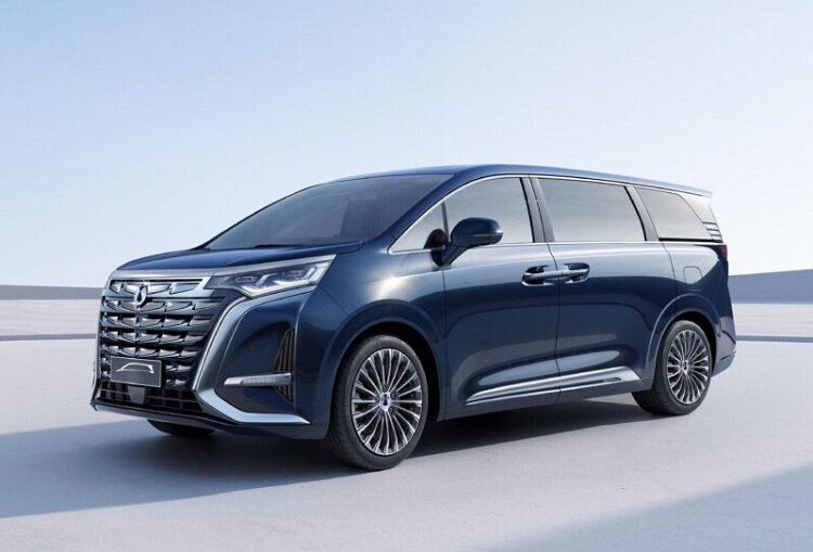 BYD و مرسدس ستارهشان را معرفی کردند | تصاویری از خودروی چند منظوره لوکس چینی