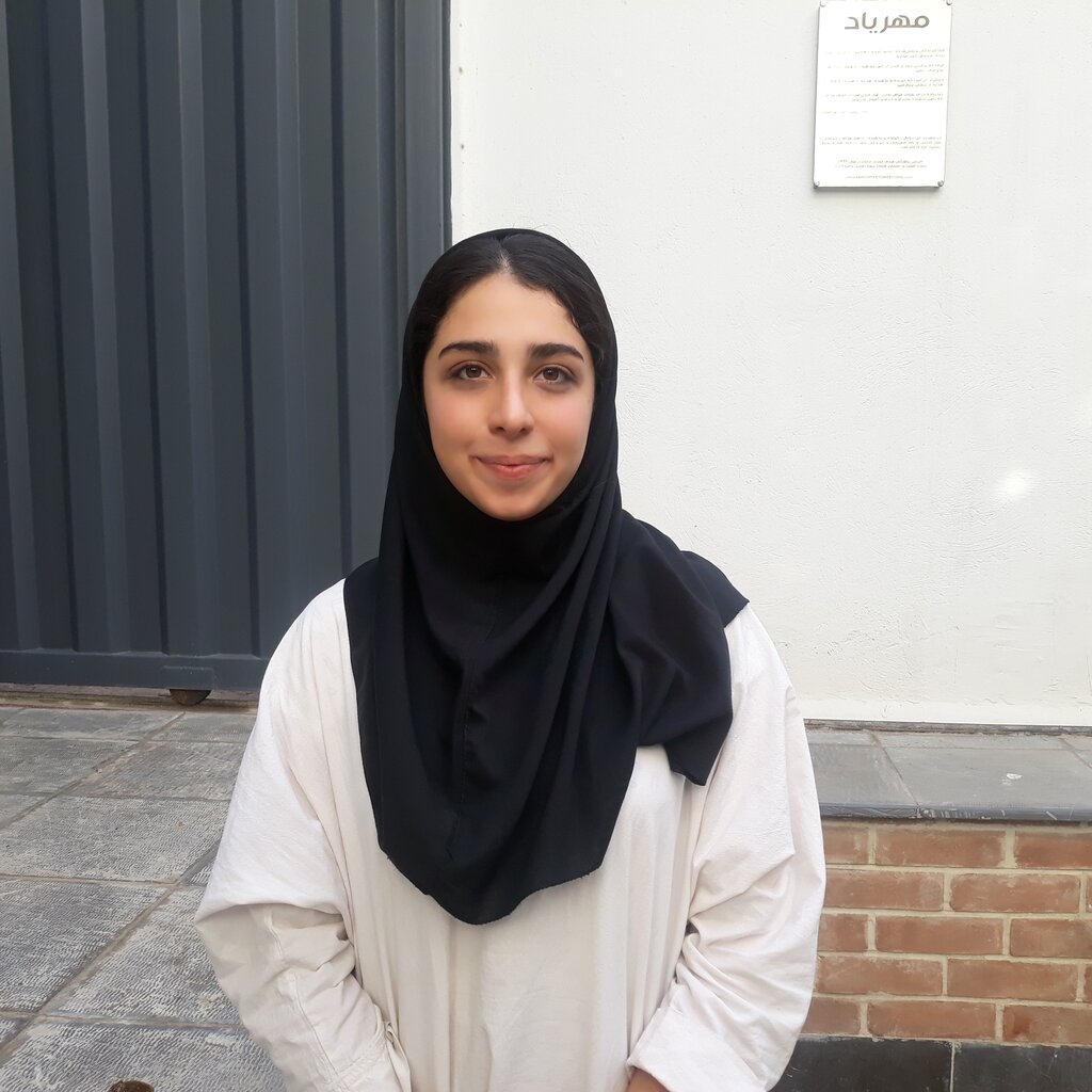 مدیر و معلمهای این مدرسه دهه هفتادیاند | ۴جوان حامی ۱۰۰ کودک کار شدهاند