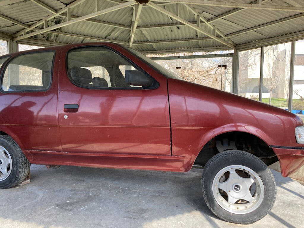 کدام خودرو را شهید ستاری ساخت؟