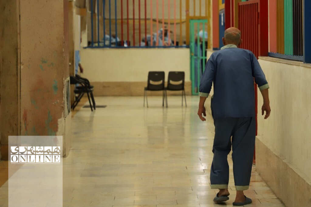 تصاویر | نگهداری معتادان متجاهر سالمند در یاور شهر تهران