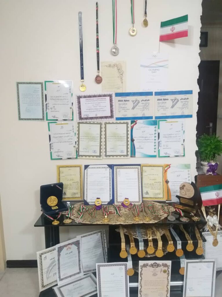 ابزار تمرین قهرمان طلایی کشور یک درخت است با ۱۰۰ شاگرد