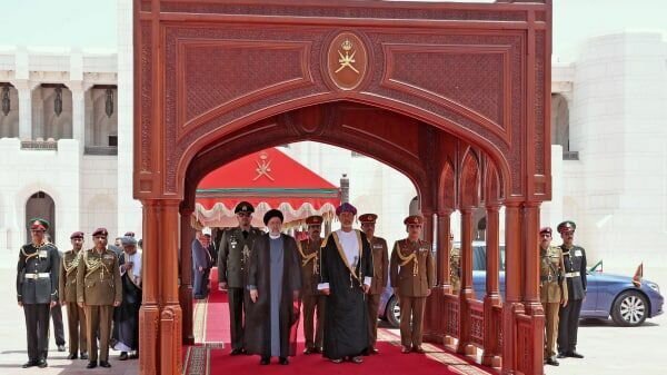 استقبال رئیسی در عمان
