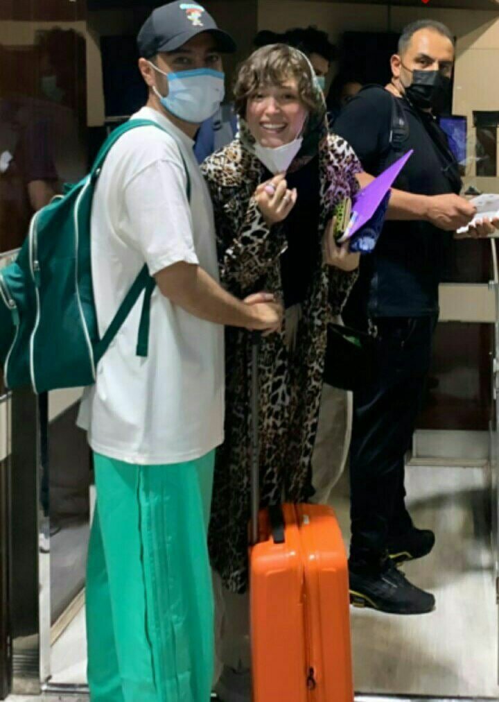 عکس نوید محمدزاده و فرشته حسینی در راه جشنواره کن