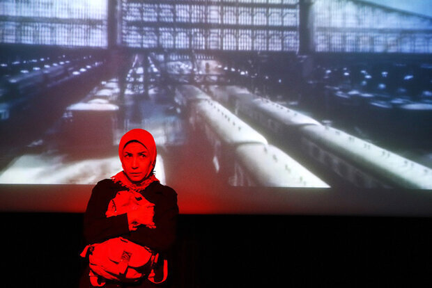 ماجراهای عجیب «دختری در قطار» | تئاتر برای مسئولان ضرورت شود