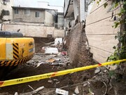 اولین تصاویر ریزش چند ساختمان در منطقه ۱۹ | دو نفر زنده از زیر آوار خارج شدند