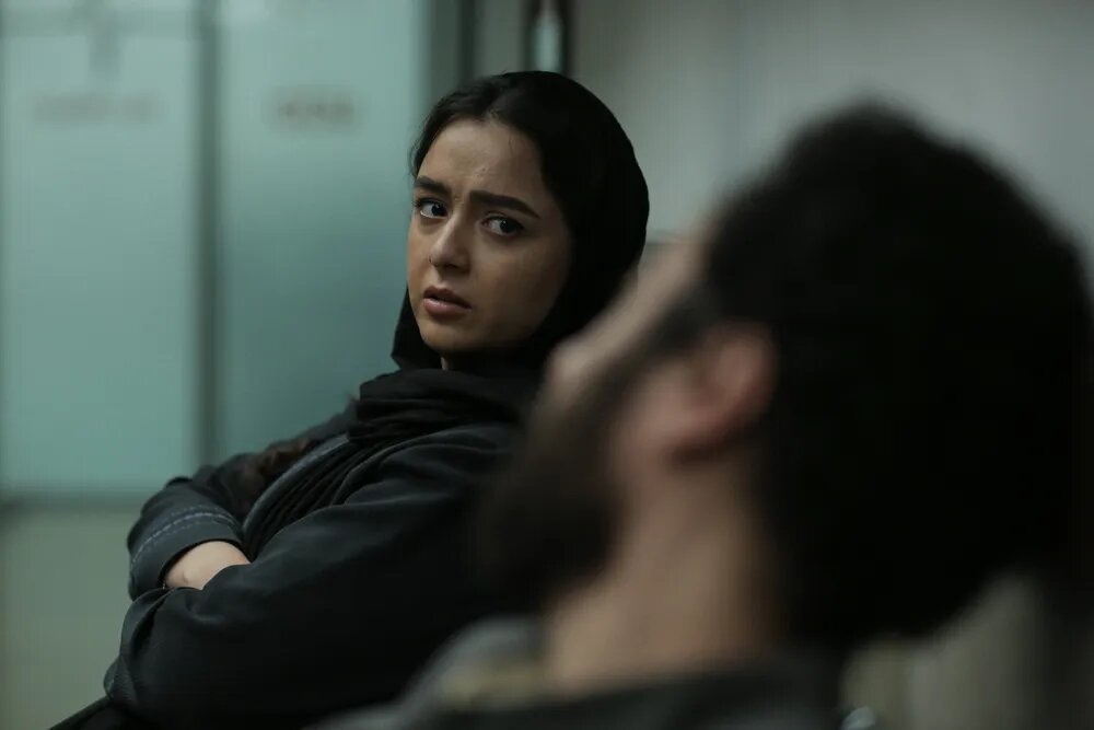 انتقاد روزنامه صداوسیما به فیلم برادران لیلا | جولان ناکام یک خانواده بیهمه چیز