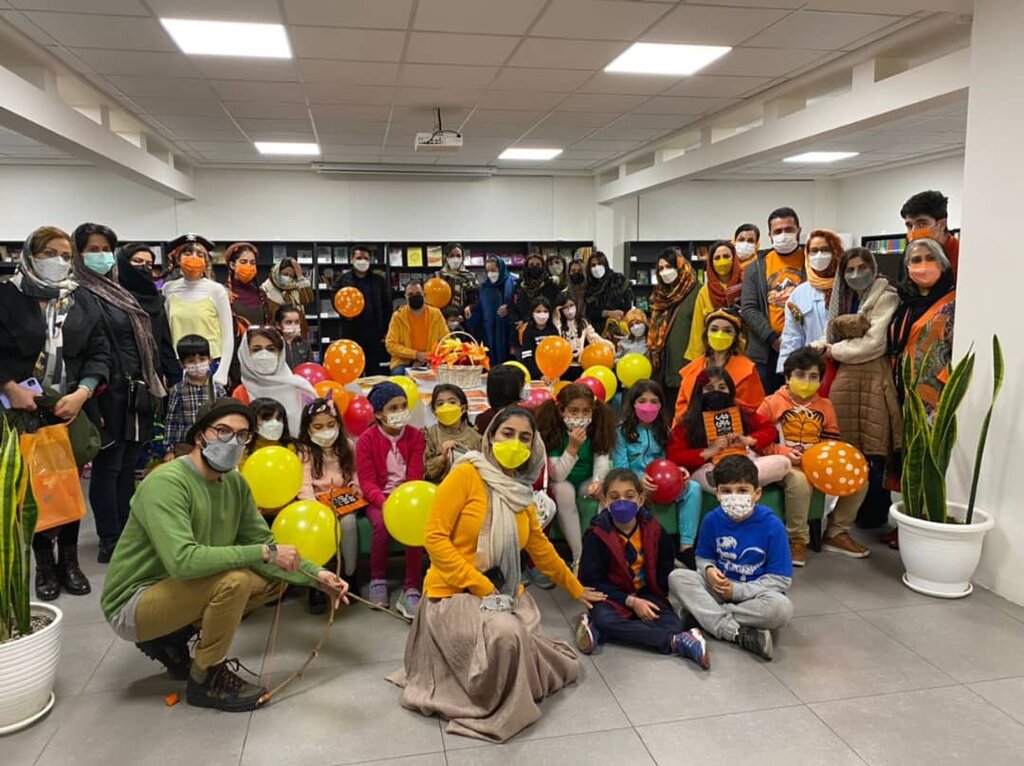 سفر به دنیای حسنکچل با تبلت خاموش