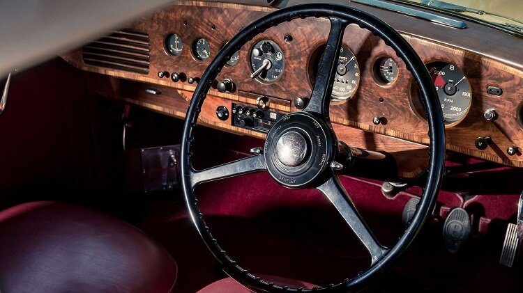 تصاویری از سریع‌ترین خودروی سواری ۴ نفره سال ۱۹۵۲ | تولد ۷۰ سالگی اتومبیلی که ۴ برابر یک خانه قیمت داشت