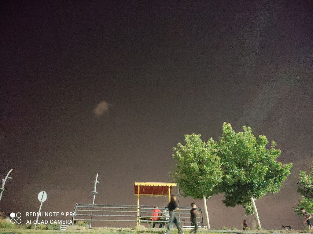 چند تصویر و روایت کوتاه درباره زندگی و شهروندانی که آخر هفتهها به پیکنیک میروند | اینجا پارک و دریاچه چیتگر است؛ بهشتی برای دورهمیهای خانوادگی