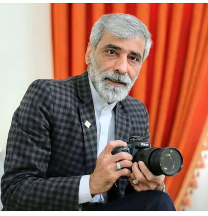 گفتوگو با کمسن و سالترین عکاس خبری جنگ | رهبر انقلاب با دیدن عکسهایش اشک ریخت