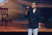 ببینید | اجرای آهنگ «چشاتو برنگردون از من» محمد علیزاده توسط پسر ۱۲ ساله | صدای دلنشین آرتین شاه‌کلایی در عصر جدید