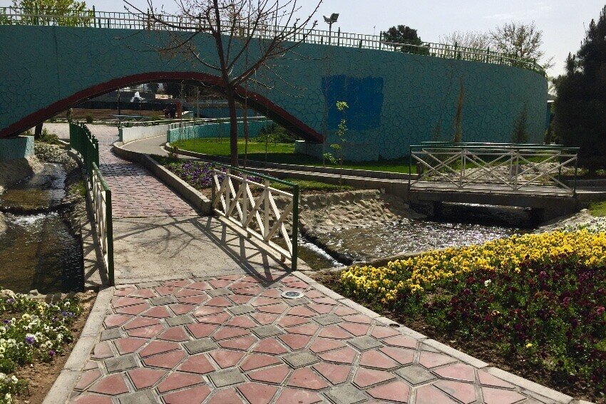 یک تکه از بهشت؛ از آبشار قندیلهای آبی تا آسیاببادی