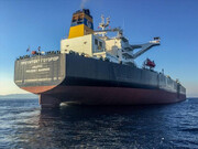 اولین تصاویر لحظه توقیف نفتکش‌های یونانی در خلیج فارس توسط سپاه