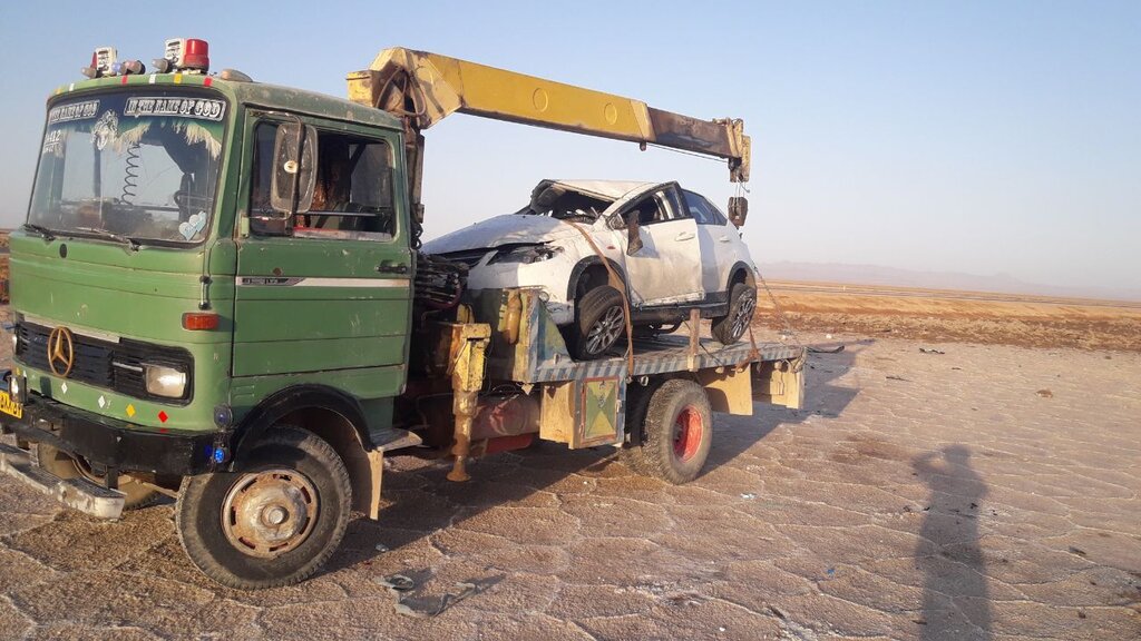 خودروی حامد سلطانی مجری برنامه تلویزیون پس از تصادف
