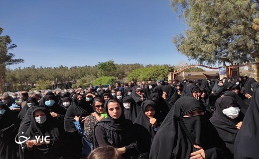 تشییع پیکر همسر و فرزند مجری تلویزیون