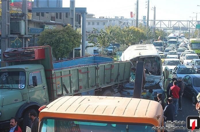 شکست طرحها در میدان فتح | ۱۰سال از وعدههای مسئولان میگذرد