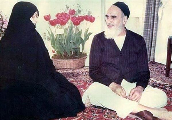 زندگی به سبک روحالله | علاقه مثالزدنی امام خمینی به همسرشان | من حق ندارم به ایشان امر کنم؛ خانم بینظیر است