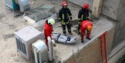 سقوط مرگبار ۲ کارگر ساختمان در ارومیه براثر وزش تندباد!
