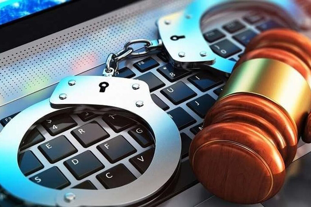 مزاحمت فضای مجازی