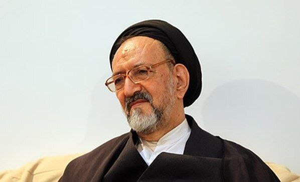 بازخوانی سخنرانی پرشور سیدمحمود دعایی در جمع کارکنان روزنامه اطلاعات در سال ۱۳۵۹