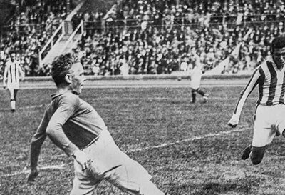 علی دایی در کنار رونالدو و مسی قرار گرفت | ۵ بازیکن برتر تاریخ با رکوردی خاص