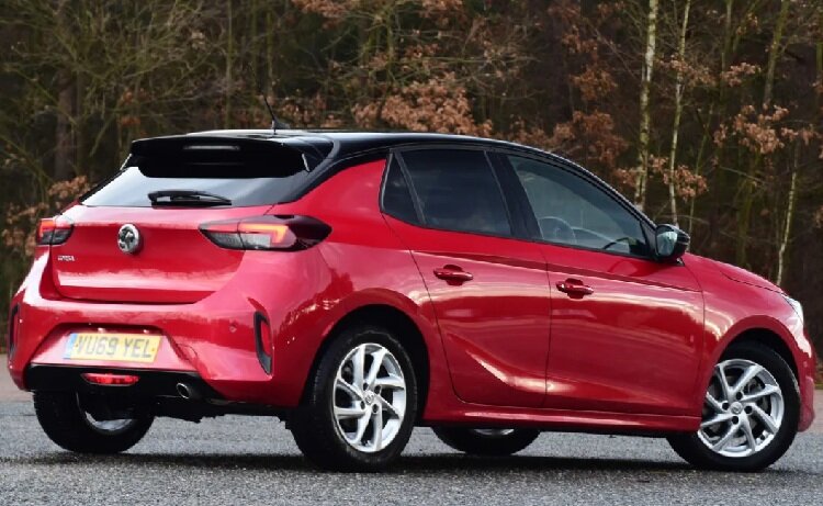 پرفروشترین خودروی ۲۰۲۲ انگلیس چه مشخصاتی دارد؟ | نامی آشنا برای ایرانیها