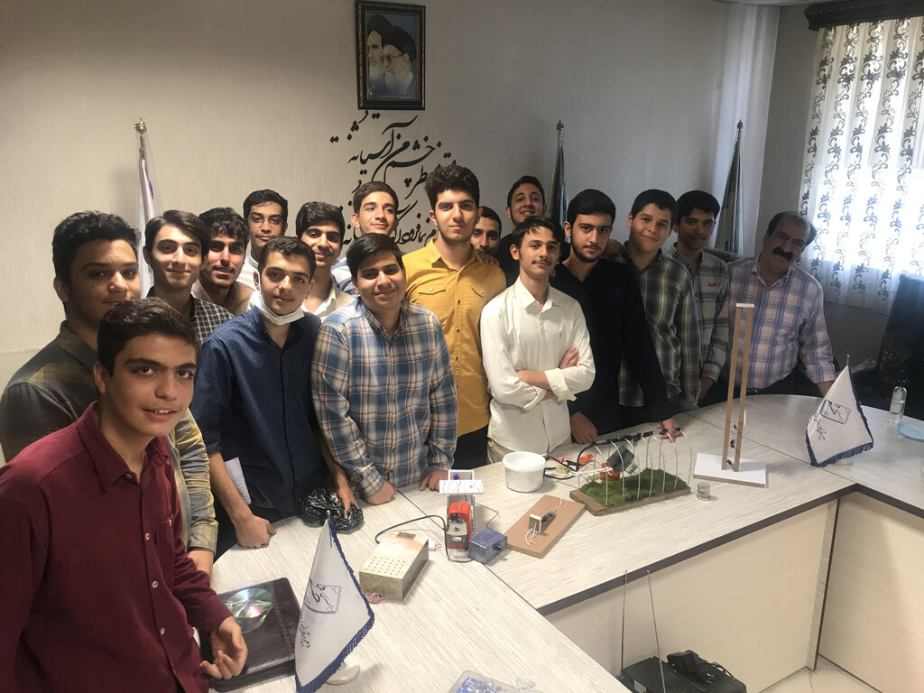 اختراعات ارزان قیمت دانشآموزان مدرسهای در جنوب پایتخت| مدرسه پژوهشگران | قطب پژوهش دانشآموزی اینجاست