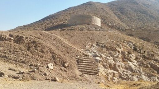 عجایب پنجگانه پایتخت؛ از استخواندان اموات زرتشتیان تا نخستین عمارت گنبدی شهر | مرتفع ترین بادگیر کاشیکاری شده کشور کجاست؟ استودان گبرها