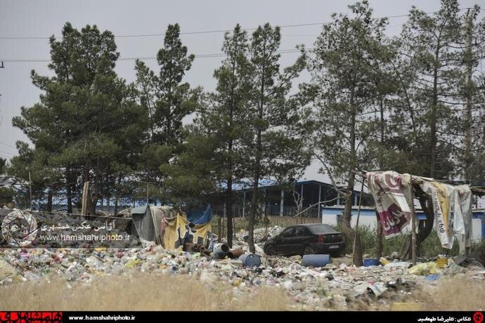 مافیای پلاستیک این‌ روستا را تسخیر کرده است | آب و برق ارزان برای اجاره‌نشینان قمصر