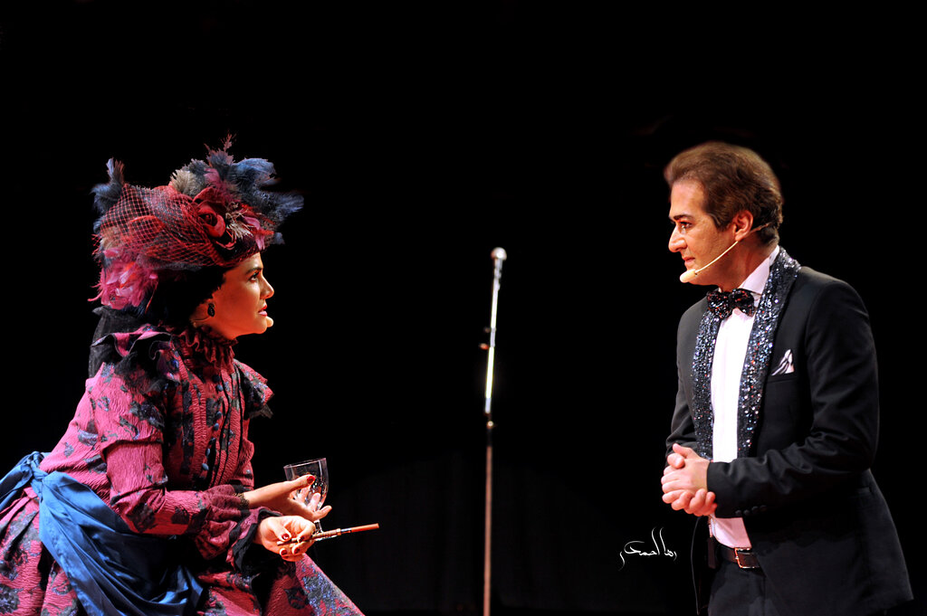 شرمندهام که جذب مخاطب برایم مهم بود | تئاتر یتیمخانهای است که سرپرست ندارد