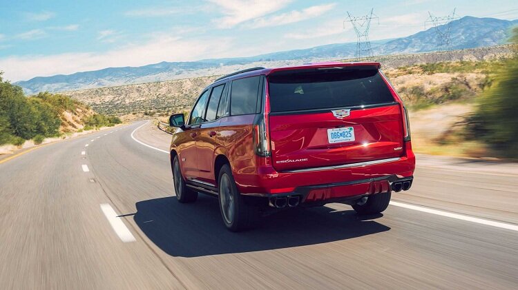 اتاقی لوکس در یک هتل ۵ ستاره | توصیفی جذاب برای کادیلاک اسکالید-V مدل ۲۰۲۳ + تصاویر