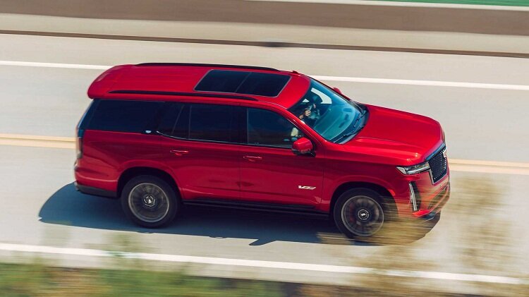 اتاقی لوکس در یک هتل ۵ ستاره | توصیفی جذاب برای کادیلاک اسکالید-V مدل ۲۰۲۳ + تصاویر