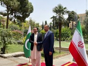 هدیه فوق العاده وزیر خارجه ایران به پسر بی‌نظیر بوتو | امیرعبداللهیان آلبوم تصاویر چه کسی را به وزیر پاکستان داد؟