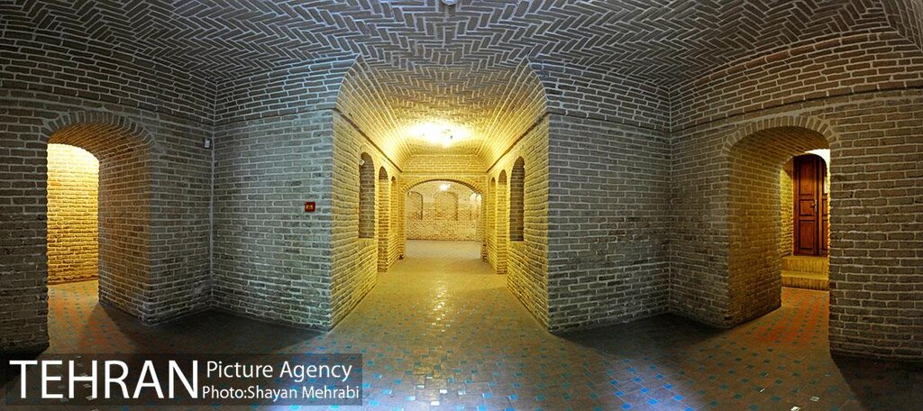 تصاویر خانه ١۵٠ ساله قاجاری در قلب تهران | آشنایی با بزرگترین موقوفه فرهنگی ایران