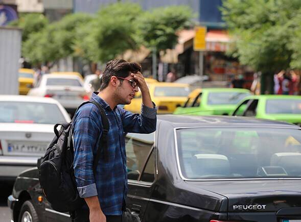 هوای تهران گرمتر میشود | گرمترین منطقه پایتخت کجاست؟ | وزش باد شدید و خیزش گرد و خاک گرما