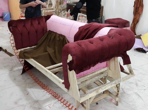 دوئل پارکینگهای مسکونی با کارگاههای تجاری | آیا چهاردیواری واقعاً اختیاری است؟