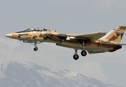 سقوط هواپیمای جنگنده F۱۴ در اصفهان | خلبان و کمک‌خلبان زنده ماندند