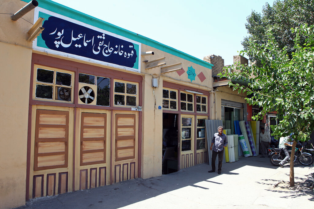قهوه‌خانه گنده‌لات‌های طهران 