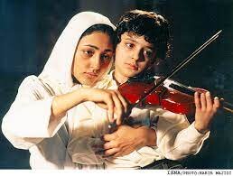 علی شادمان چه مسیری را برای رسیدن به یاغی پیموده است؟ |  از کودک نحیفی که ویولون میزد تا کشتیگیر خوش استیلی که همه را زمین میزند