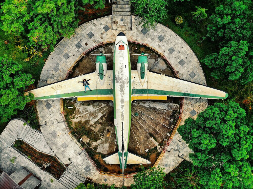 ماجرای غول آهنی خفته در پارک بزرگ جنوب پایتخت| این هواپیما چگونه در فرح آباد به زمین نشست؟