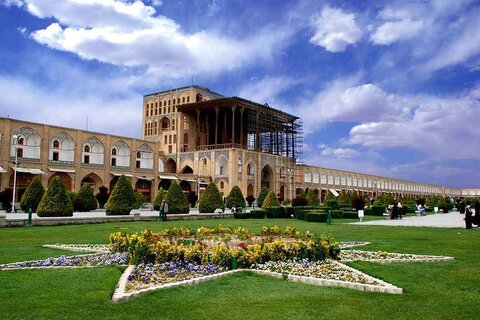  عالی قاپو اصفهان