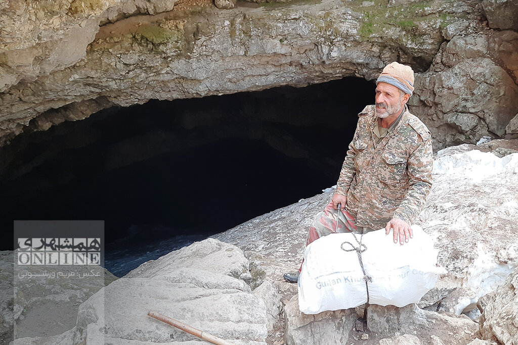 ببینید | اینجا محل عبور فرشتگان است، زمین را آلوده نکنید | غاری که به احترام آب پابرهنه وارد آن میشدند | صعود تا آشیانه عقاب و غار یخی درفک