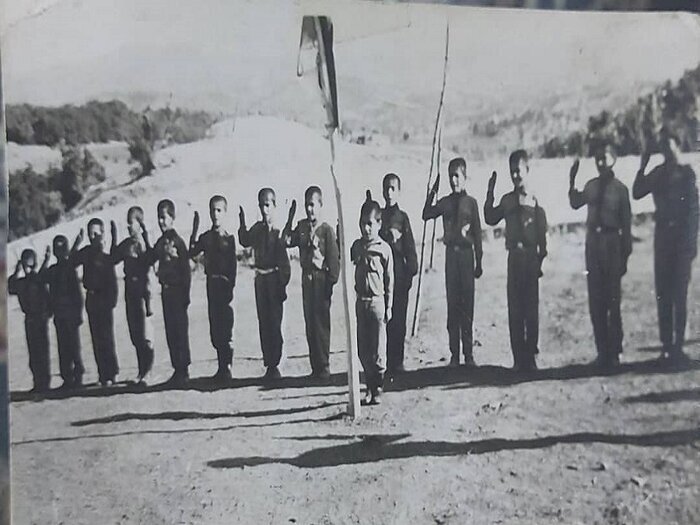 عکس | دیدار معلم و دانشآموز پس از ۵۸ سال | ذوقزدگی معلم ۸۰ساله از دیدن دانشآموز قدیمیاش
