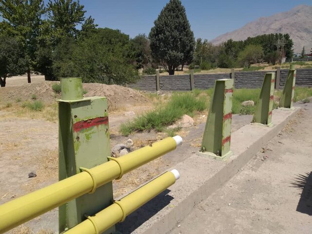 تصاویری تکان دهنده از سرقت تجهیزات پلها | سرقتهایی که با جان مردم بازی میکند